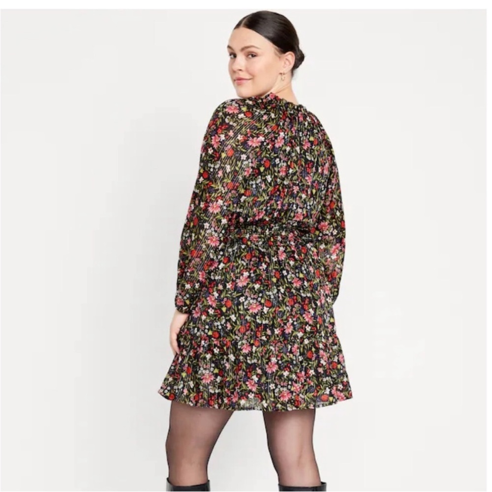 NWT Old Navy Women’s Black Floral Maternity Waist-Defined Smocked Dress - Picture 2 of 14